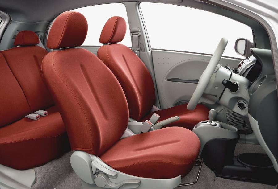  Mitsubishi i 2006 года  (фото 6 из 27)